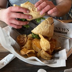 Harpoon Willie's - Blackened Tuna with homemade chips.