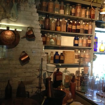 SHELBURNE MUSEUM - Apothecary shop - Cultural Center Near Me - Shelburne, Vermont