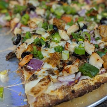 Pizza Twist - Pizza Near Me - Clovis, California