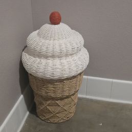 Adorable trash can in their bathroom Adorable trash can in their bathroom