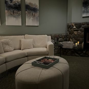 Spa Grand Traverse - Relaxation room - Hair Salons Near Me - Acme, Michigan Spa Grand Traverse - Relaxation room - Hair Salons Near Me - Acme, Michigan