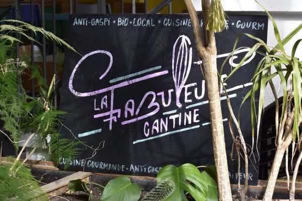 La Fabuleuse Cantine - Restaurant - Traiteur - Évènements by null