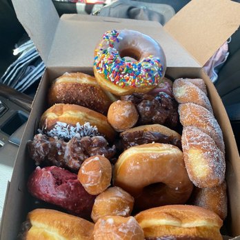 Dee's Donuts - Deliciousness - Donuts Near Me - Las Vegas, Nevada Dee's Donuts - Deliciousness - Donuts Near Me - Las Vegas, Nevada