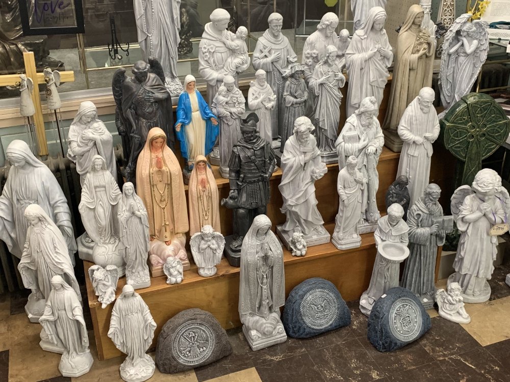 GRISMER’S CHRISTIAN GIFTS Updated September 2024 8669 Olde Eight Rd