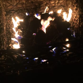 Gjelina - Outdoor fireplace - New American Near Me - Venice, California