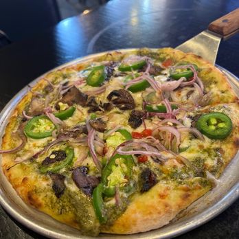 Eight Ball Cafe - Veggie Pesto Pizza - Pizza Near Me - Everett, Washington