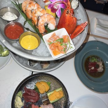 Catch - Sushi Bars Near Me - West Hollywood, California