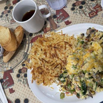 Sweetie Pie's - veggie scramble with sausage - Breakfast & Brunch Near Me - Placerville, California Sweetie Pie's - veggie scramble with sausage - Breakfast & Brunch Near Me - Placerville, California