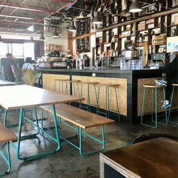 Slowpokes - Interior - Bars Near Me - Houston, Texas Slowpokes - Interior - Bars Near Me - Houston, Texas