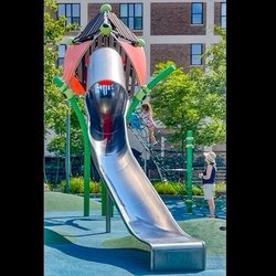 Prairie District Park - The big slide, with a net to climb, and an enclosure and tunnel at the top end