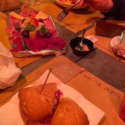 Terrazza Bar Al Ponte - Panini con tabla de quesos y carnes frías