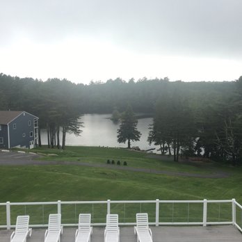 Beach Cove Waterfront - Hotels Near Me - Boothbay Harbor, Maine Beach Cove Waterfront - Hotels Near Me - Boothbay Harbor, Maine