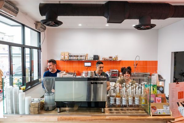 WINDOW COFFEE BAR Melrose by null