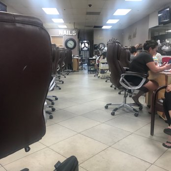 Annie's Nails - one busy establishment - Nail Salons Near Me - Fontana, California Annie's Nails - one busy establishment - Nail Salons Near Me - Fontana, California