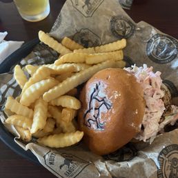 Pulled Pork Sandwich Pulled Pork Sandwich