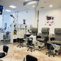 Tips & Toes Nail Spa