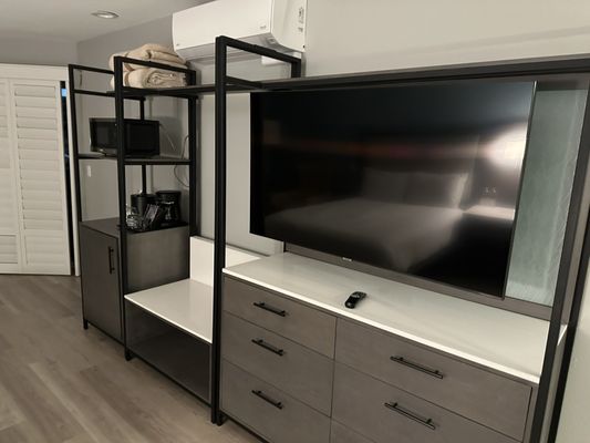 Shoreline Inn by null