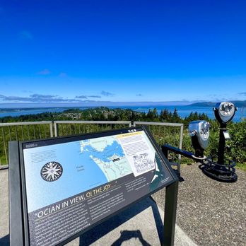 Astoria Column - Landmarks & Historical Buildings Near Me - Astoria, Oregon