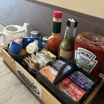 Hollywood Beach Cafe - Breakfast & Brunch Near Me - Oxnard, California