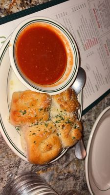 DeNucci's Lincoln Park by null