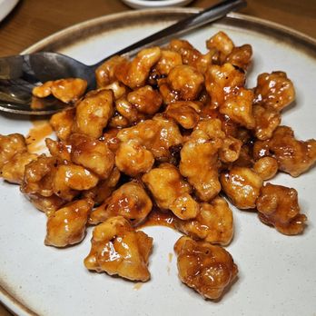 Jiang Nan - Crispy chicken - Chinese Near Me - Duluth, Georgia