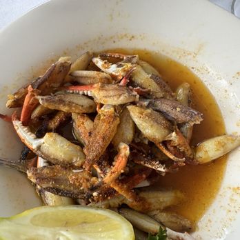 Mary Mahoneys - Broiled Crab Claws - Venues & Event Spaces Near Me - Biloxi, Mississippi