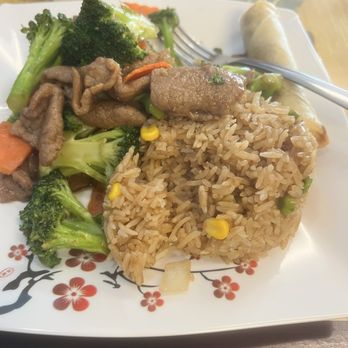 China Cafe - Beef broccoli combo - Chinese Near Me - Maquoketa, Iowa China Cafe - Beef broccoli combo - Chinese Near Me - Maquoketa, Iowa