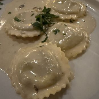 La Strada - Mushroom ravioli - Italian Near Me - Reno, Nevada La Strada - Mushroom ravioli - Italian Near Me - Reno, Nevada