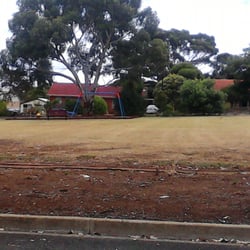 Fabian Crescent Playground