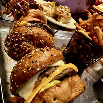 Gretel - Gretel Griddle Burger - Cocktail Bars Near Me - Chicago, Illinois