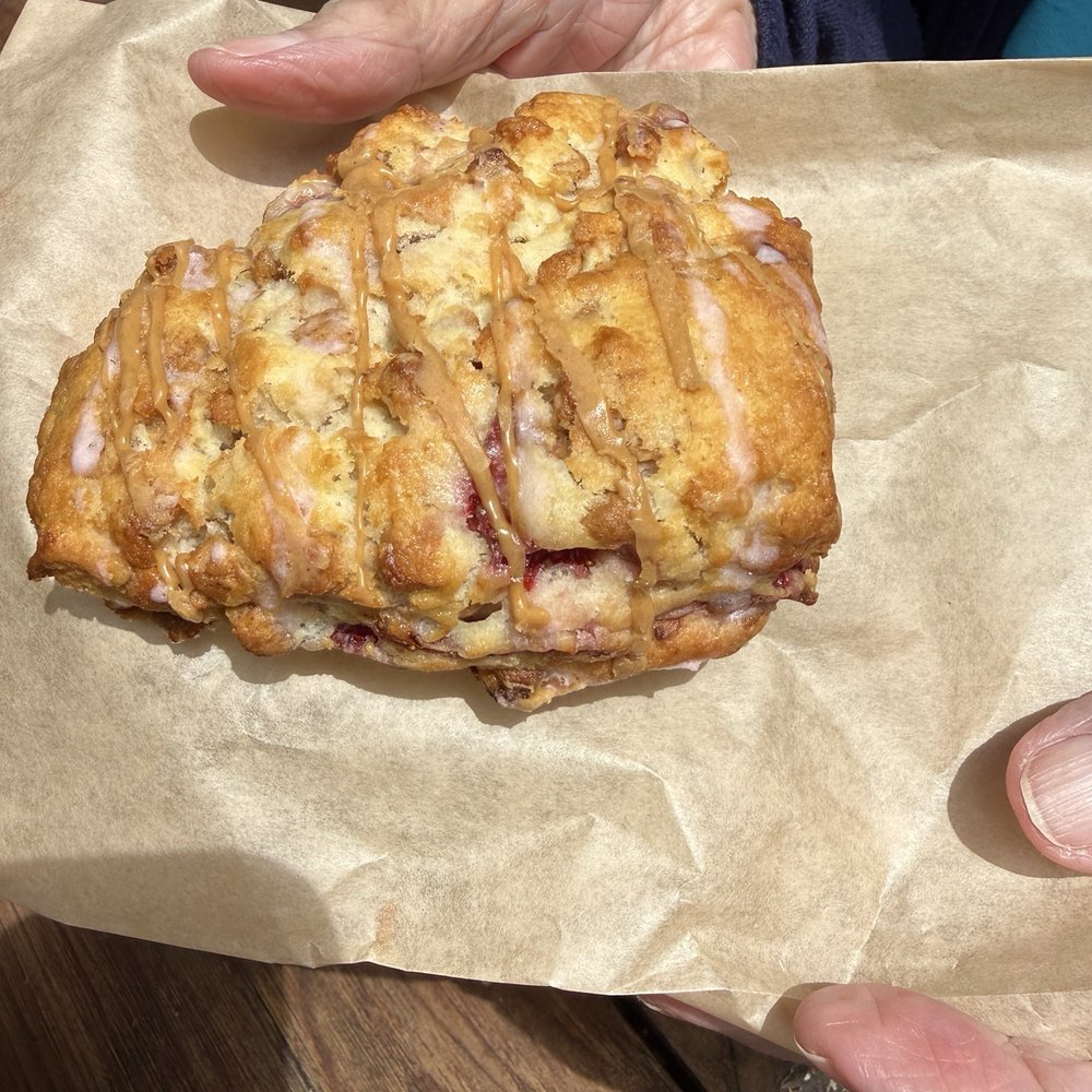 Creswell Bakery - Strawberry scone - Breakfast & Brunch Near Me - Creswell, Oregon