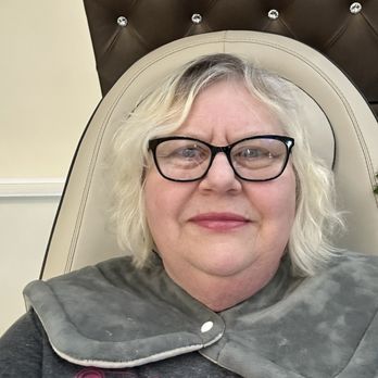 LA VIE Nails & Spa - Heated neck wrap - felt so good! - Nail Salons Near Me - Selbyville, Delaware