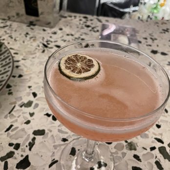 M.Bird Rooftop Restaurant & Lounge - Hemmingway - Cocktail Bars Near Me - Tampa, Florida M.Bird Rooftop Restaurant & Lounge - Hemmingway - Cocktail Bars Near Me - Tampa, Florida