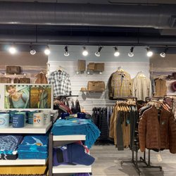 Parts Unknown - We carry a multitude of Scully leather goods. All of them meticulously selected from grade 'A' skins - from jackets to luggage!