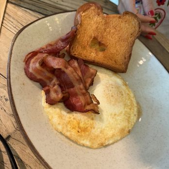 Sagrado Cafe - American Breakfast - Coffee & Tea Near Me - Miami, Florida