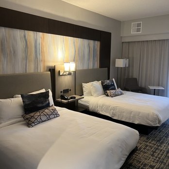 Atlanta Evergreen Lakeside Resort - Room - Hotels Near Me - Stone Mountain, Georgia Atlanta Evergreen Lakeside Resort - Room - Hotels Near Me - Stone Mountain, Georgia