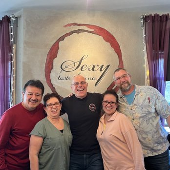 Chiselled Grape Winery - Wineries Near Me - Cedarburg, Wisconsin
