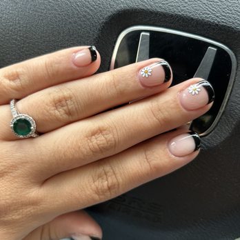 Coco Nails & Spa - Dip Powder Gel Manicure - Nail Salons Near Me - Covina, California