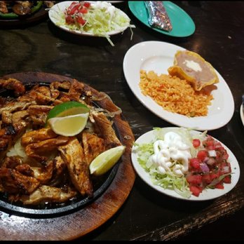 Los Mariachis - Fairburn - Chicken Fajitas - Mexican Near Me - Fairburn, Georgia