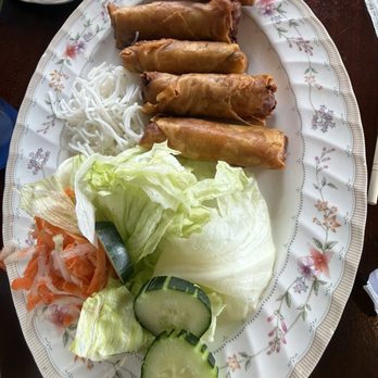 Pho Kietzke - Egg rolls with ice berg lettuce. - Vietnamese Near Me - Reno, Nevada Pho Kietzke - Egg rolls with ice berg lettuce. - Vietnamese Near Me - Reno, Nevada