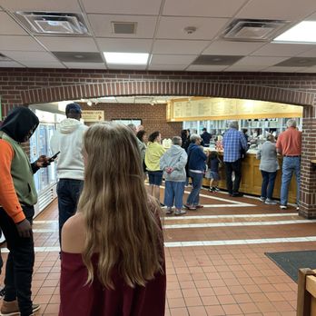 Richardson's Ice Cream - Long line that moves fast - Ice Cream & Frozen Yogurt Near Me - Middleton, Massachusetts Richardson's Ice Cream - Long line that moves fast - Ice Cream & Frozen Yogurt Near Me - Middleton, Massachusetts