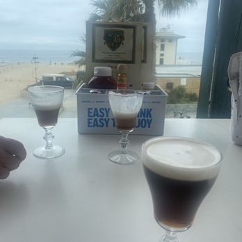 Hennessey's Tavern - Irish Near Me - Hermosa Beach, California Hennessey's Tavern - Irish Near Me - Hermosa Beach, California