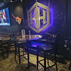 Hubble Hookah - Nice Inside Decor