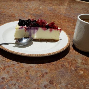 Uncle Ed's Restaurant - cheese cake and coffee - Ukrainian Near Me - Edmonton, Alberta