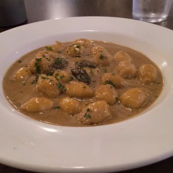 Vinya Table - Wine Bars Near Me - Coral Gables, Florida