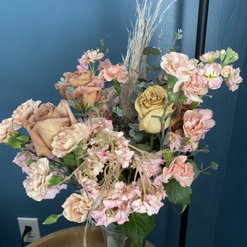 Marlene Flower Shop - Florists Near Me - Bellflower, California Marlene Flower Shop - Florists Near Me - Bellflower, California