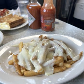 Summit Diner - Specialty fries @ Summit Diner - Diners Near Me - Summit, New Jersey