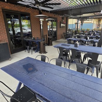 Bix - Sports Bars Near Me - West Des Moines, Iowa Bix - Sports Bars Near Me - West Des Moines, Iowa