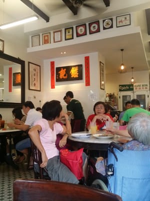 Yut Kee Restaurant by null