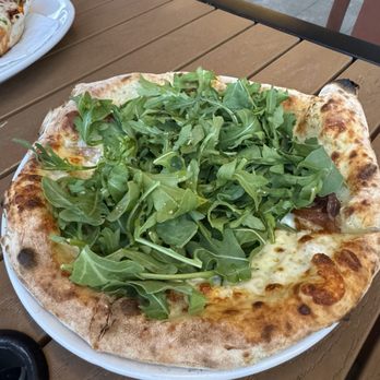 Mioposto - La Bianca - Italian Near Me - Seattle, Washington